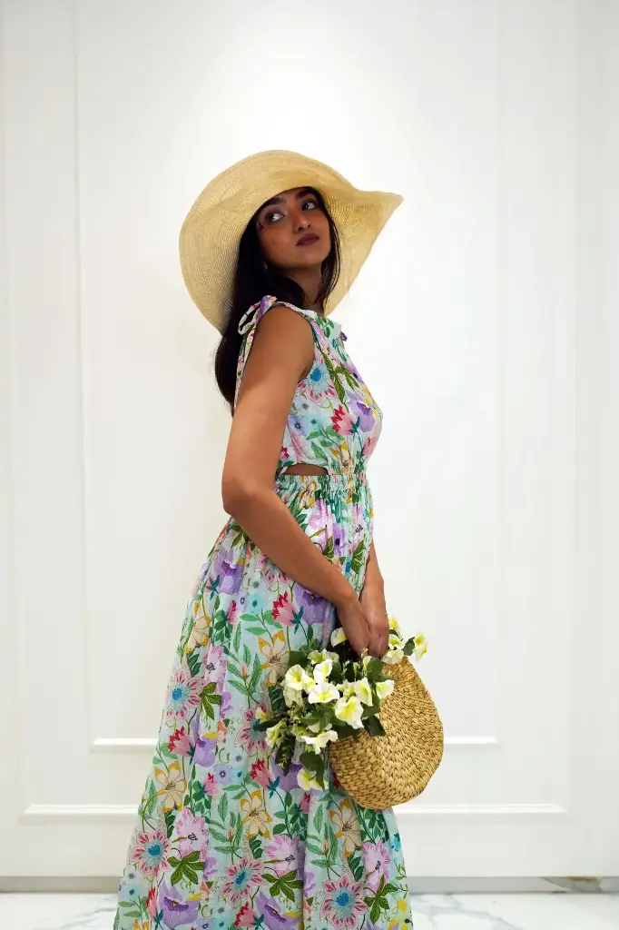 Line Flower Flowy Dress