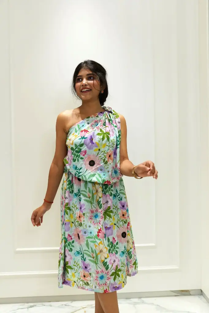 Line Flower Slouchy Dress