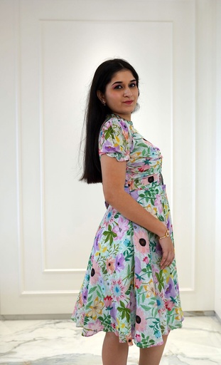 Line Flower Clinched Dress